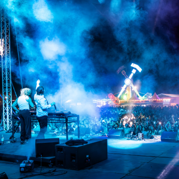 Entertainment 360x360 Entertainment